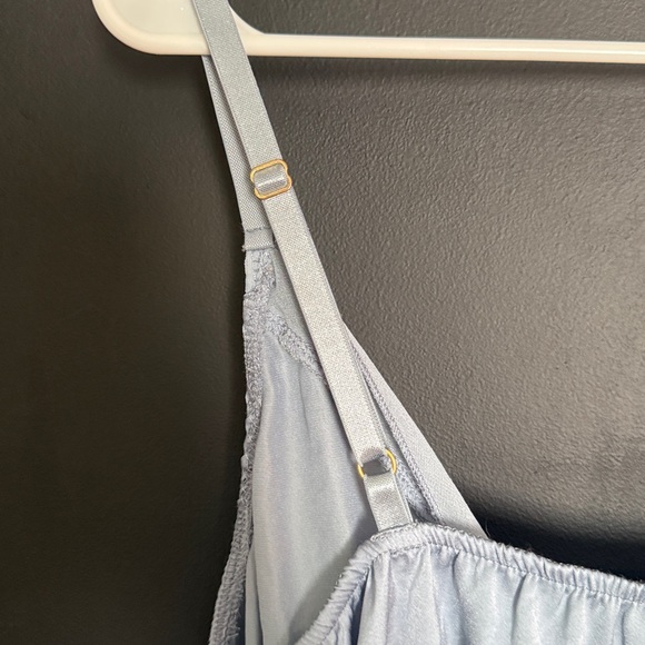 Tahari Lingerie/ Night Out Cami Size: L Adjustable Spaghetti Straps - Picture 5 of 5